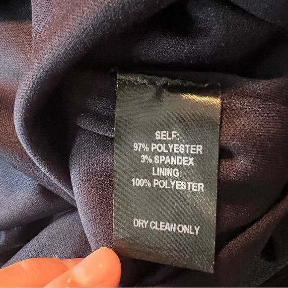 NWT! Lulu’s navy dress with embellished neck line - Picture 7 of 11